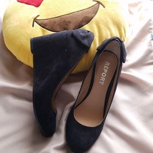 Report wedge heel shoes